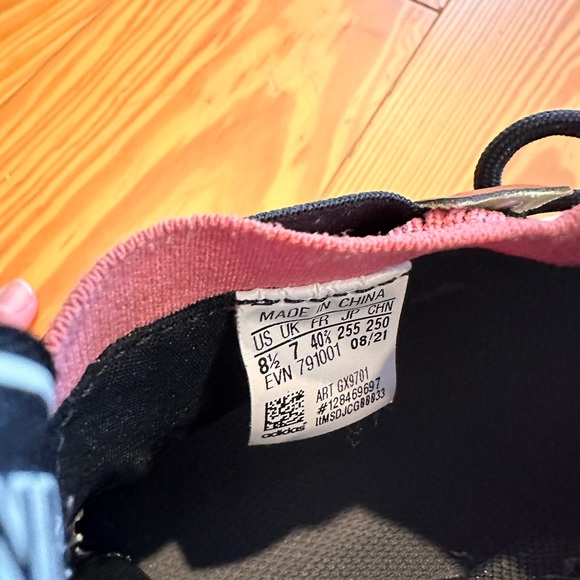 Adidas TERREX FREE HIKER NOTHING LEFT BEHIND 8.5 limited edition water resistant - Picture 8 of 14